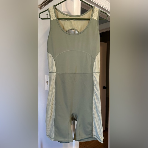 FABLETICS one piece bodysuit - Picture 2 of 4